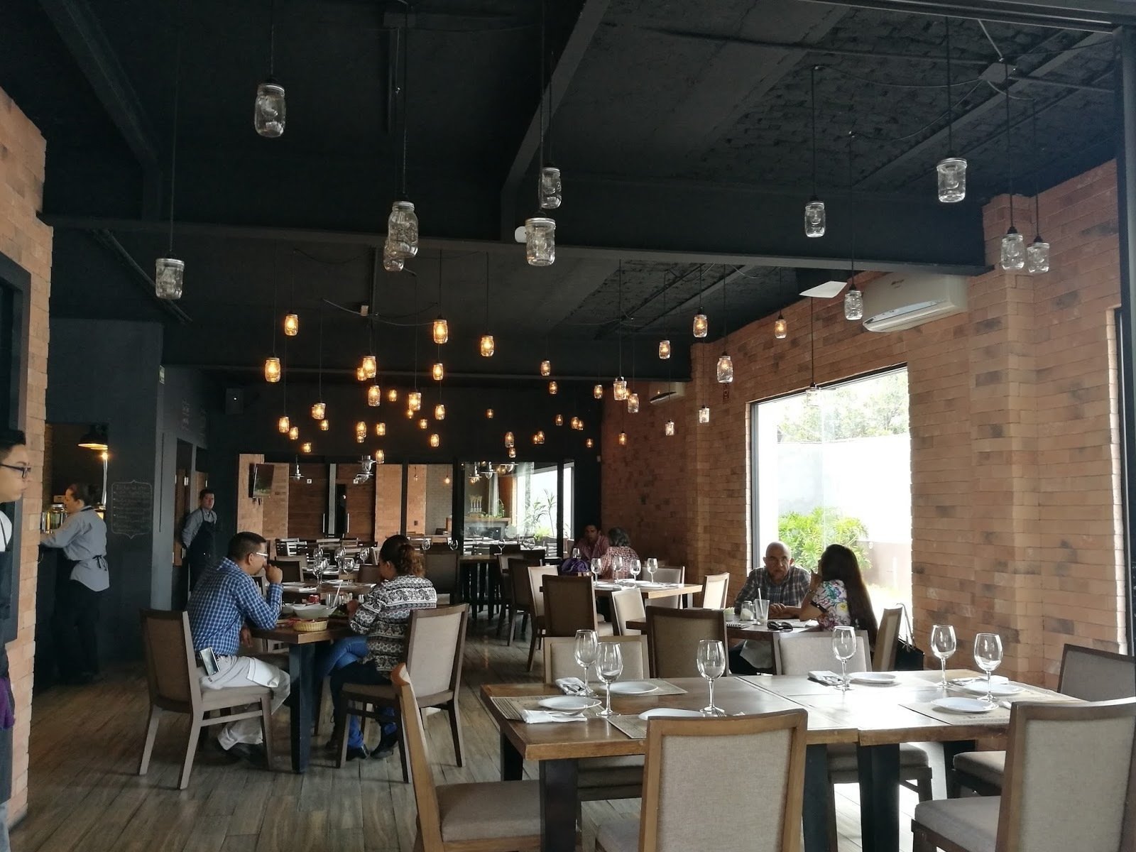 La Bodega de León A WorkFriendly Place in Guadalajara